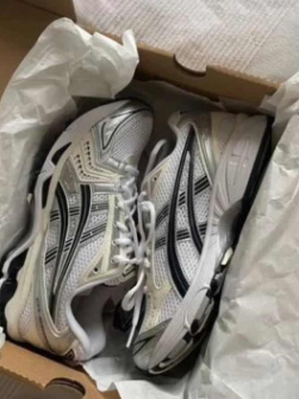 ASICS GEL-Kayano Silver White Running Shoes